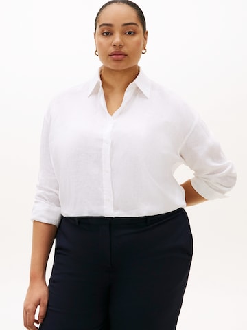 Chemisier 'ESS' Tommy Hilfiger Curve en blanc : devant