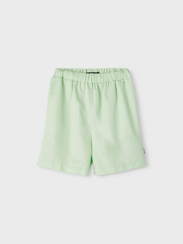 LMTD Regular Shorts 'Him' in Grün