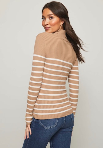 Lipsy Sweater in Beige