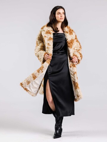 FREAKY NATION - Sobretudo de inverno 'Alise' em bege