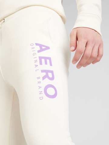 AÉROPOSTALE - Tapered Pantalón deportivo en beige