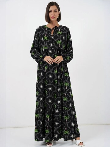 Bigdart Dress in Black: front