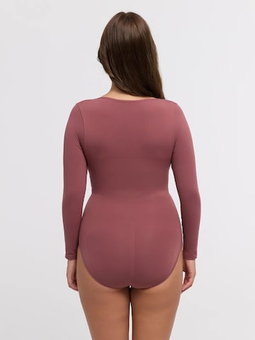 Body modellante 'Longsleeve Sculpting Bodysuit with Slip' di cfab in lilla
