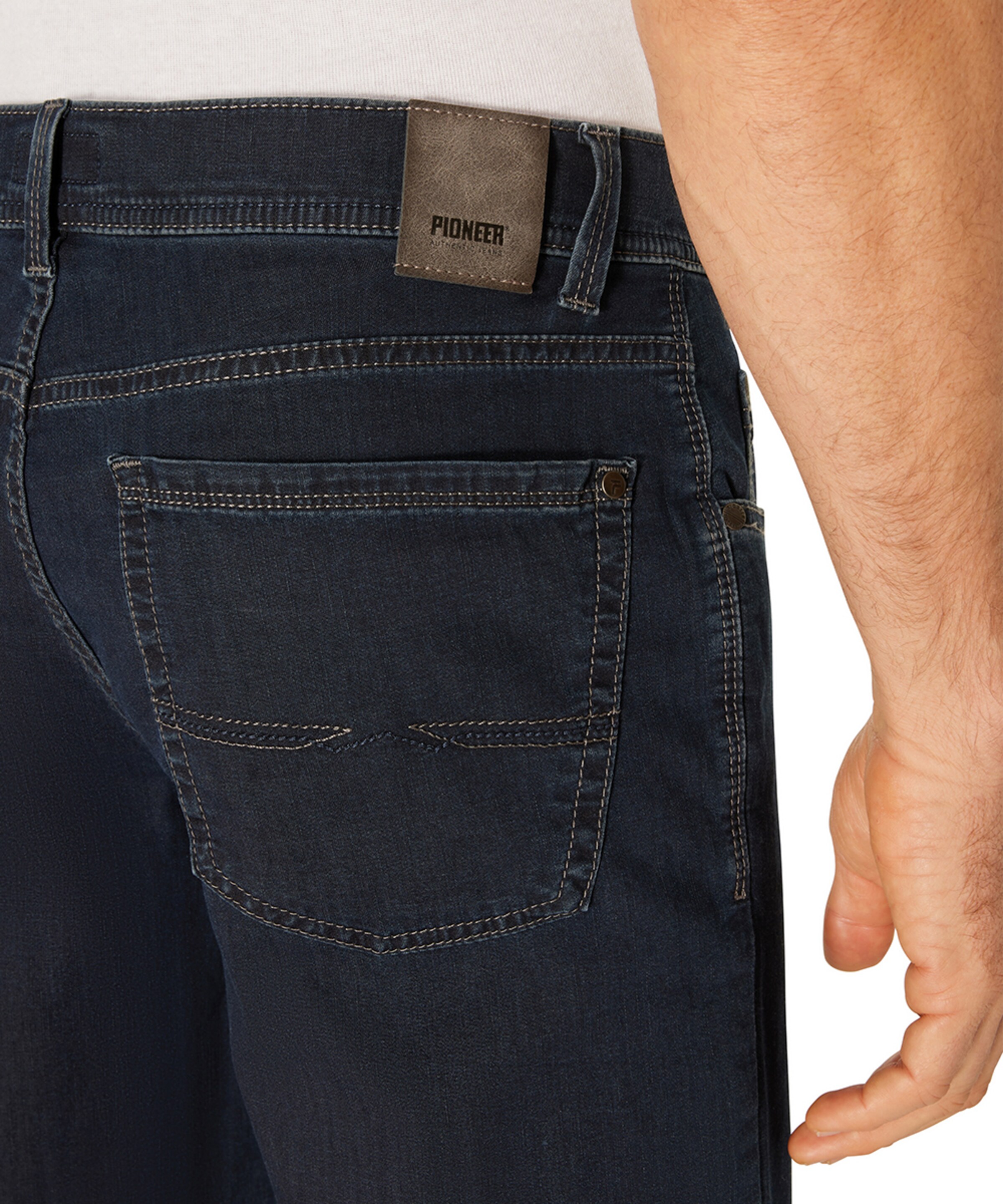 PIONEER Regular Jeans in Blue