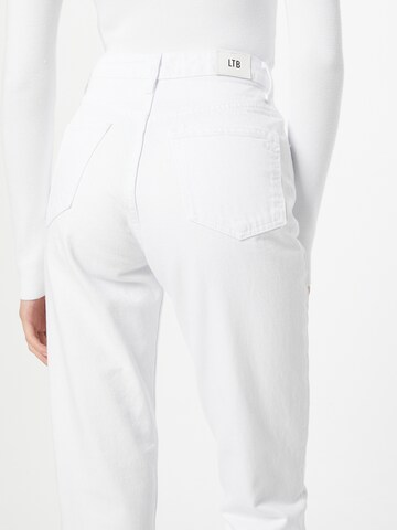 LTB Regular Jeans 'Maggie X' in Weiß