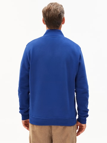 ARMEDANGELS Pullover WAARLO FLEECE in Blau