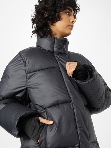 Röhnisch Outdoorjacke 'Mapei' in Schwarz