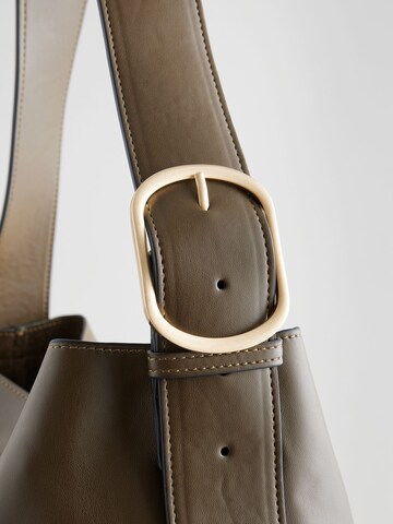 Next Schultertasche in Grün
