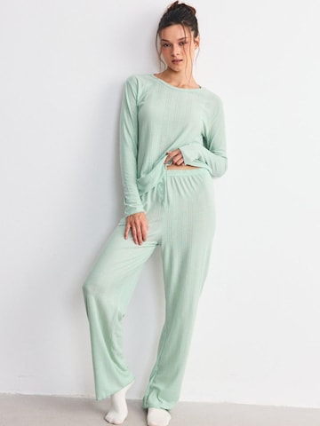 C&City Pyjama‌‌ in Grün: Vorderseite