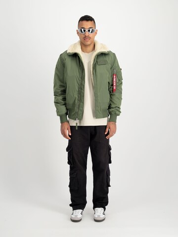 Coupe regular Veste mi-saison 'B15-3 TT' ALPHA INDUSTRIES en vert
