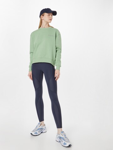 HIIT Sweatshirt 'SIGNATURE CREW' in Grün