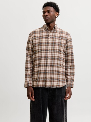 Regular fit Camicia 'JJEField' di JACK & JONES in marrone: frontale