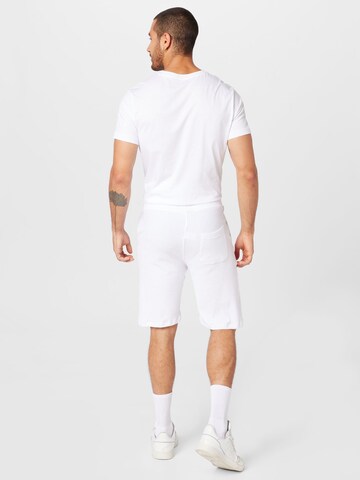 Regular Pantalon WESTMARK LONDON en blanc