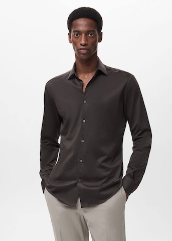 MANGO MAN Regular Fit Hemd 'Adana' in Braun: Vorderseite