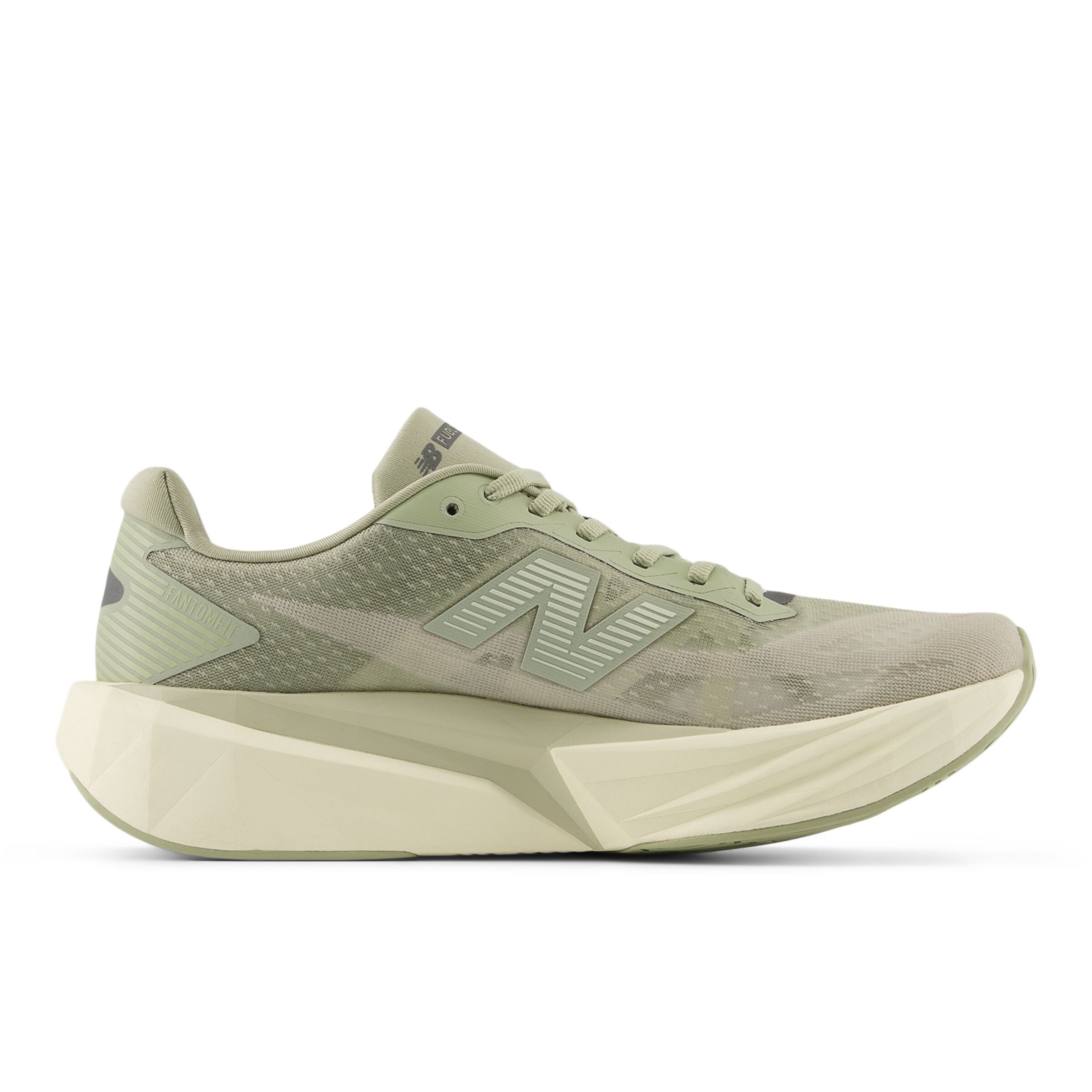 Baskets basses 'FuelCell Rebel v5' new balance en vert