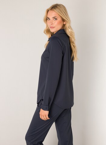 BASE LEVEL Blouse in Blue