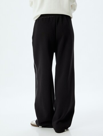 Koton Wide Leg Hose in Schwarz
