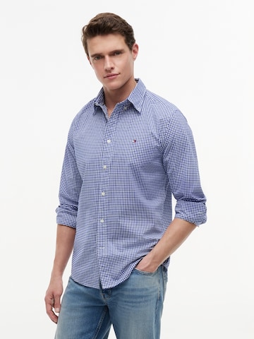 Regular fit Camicia di TOMMY HILFIGER in blu: frontale