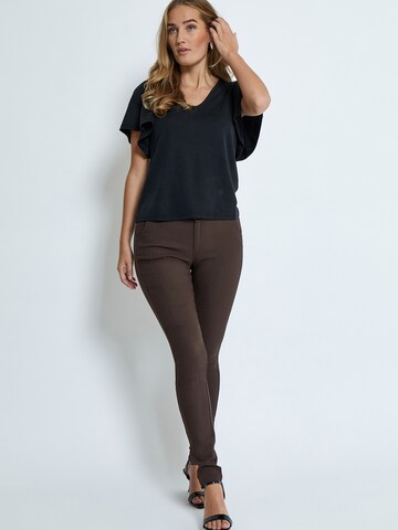 Coupe slim Pantalon 'Carma' minus en marron