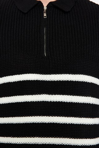 Trendyol - Pullover em preto