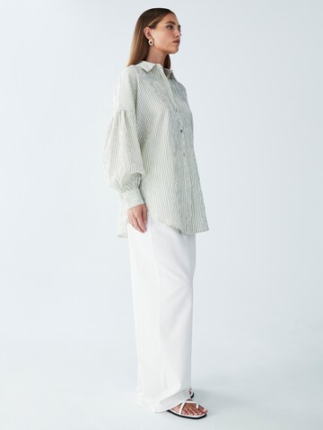 St MRLO Blouse 'ELLIE' in Beige