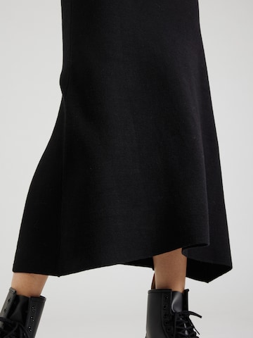 Peppercorn Skirt 'Rosalia' in Black