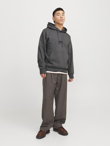 JACK & JONES Sweatshirt in Grey