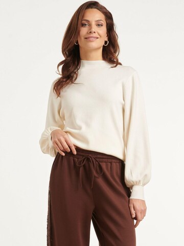 Smashed Lemon Sweater in White