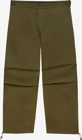 Pantaloni de la Pull&Bear pe verde: față