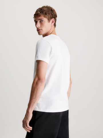 T-Shirt Calvin Klein en blanc