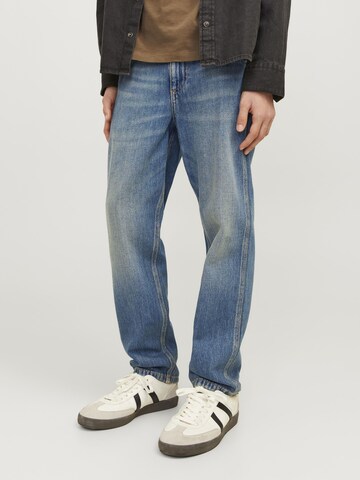 Jack & Jones Junior Regular Jeans 'JJIChris JJWorker' in Blue: front