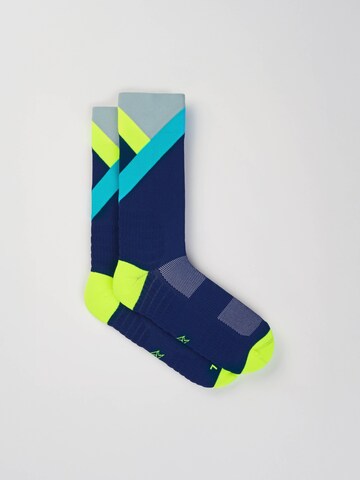 INCYLENCE Athletic Socks 'TRAIL SUMMITS' in Yellow