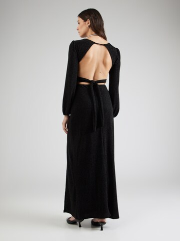 Robe de soirée 'SHERRY' TFNC en noir
