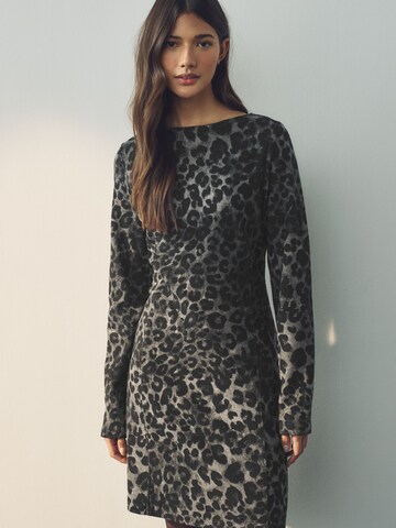 Next Kleid in Grau: Vorderseite