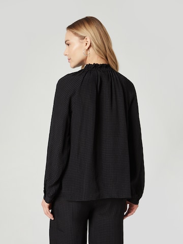 Guido Maria Kretschmer Women Blouse 'Majella' in Black