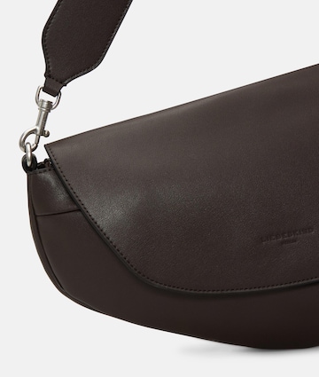 Liebeskind Berlin Shoulder Bag in Brown
