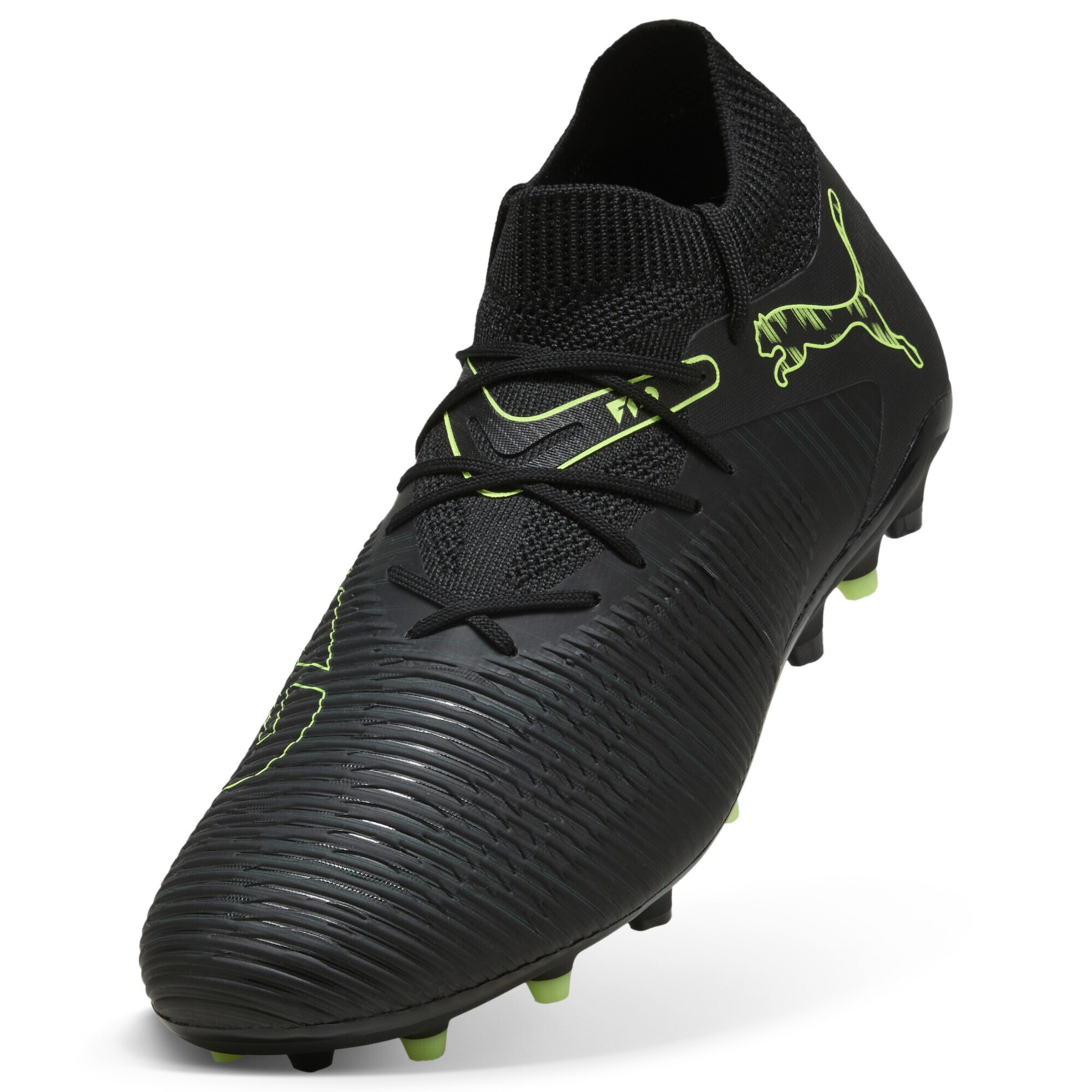 PUMA Soccer shoe in Black
