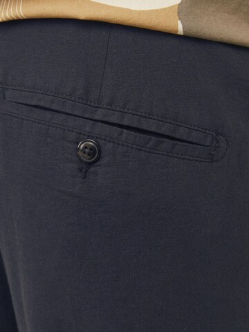 Jack & Jones Plus Regular Chino trousers in Black