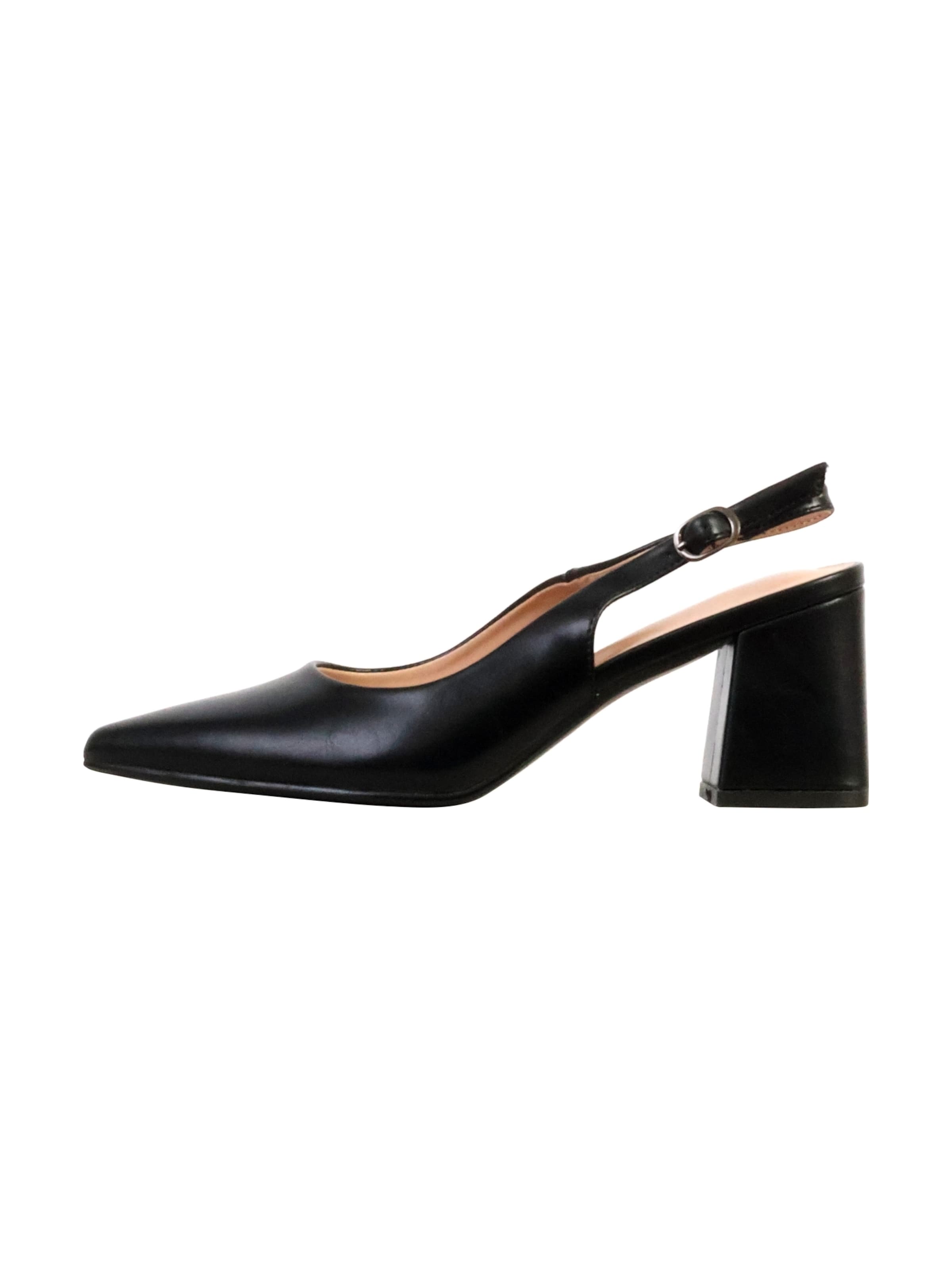 Super Mode Pumps in Black: front