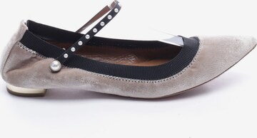 Aquazzura Flats & Loafers in 37 in Black: front
