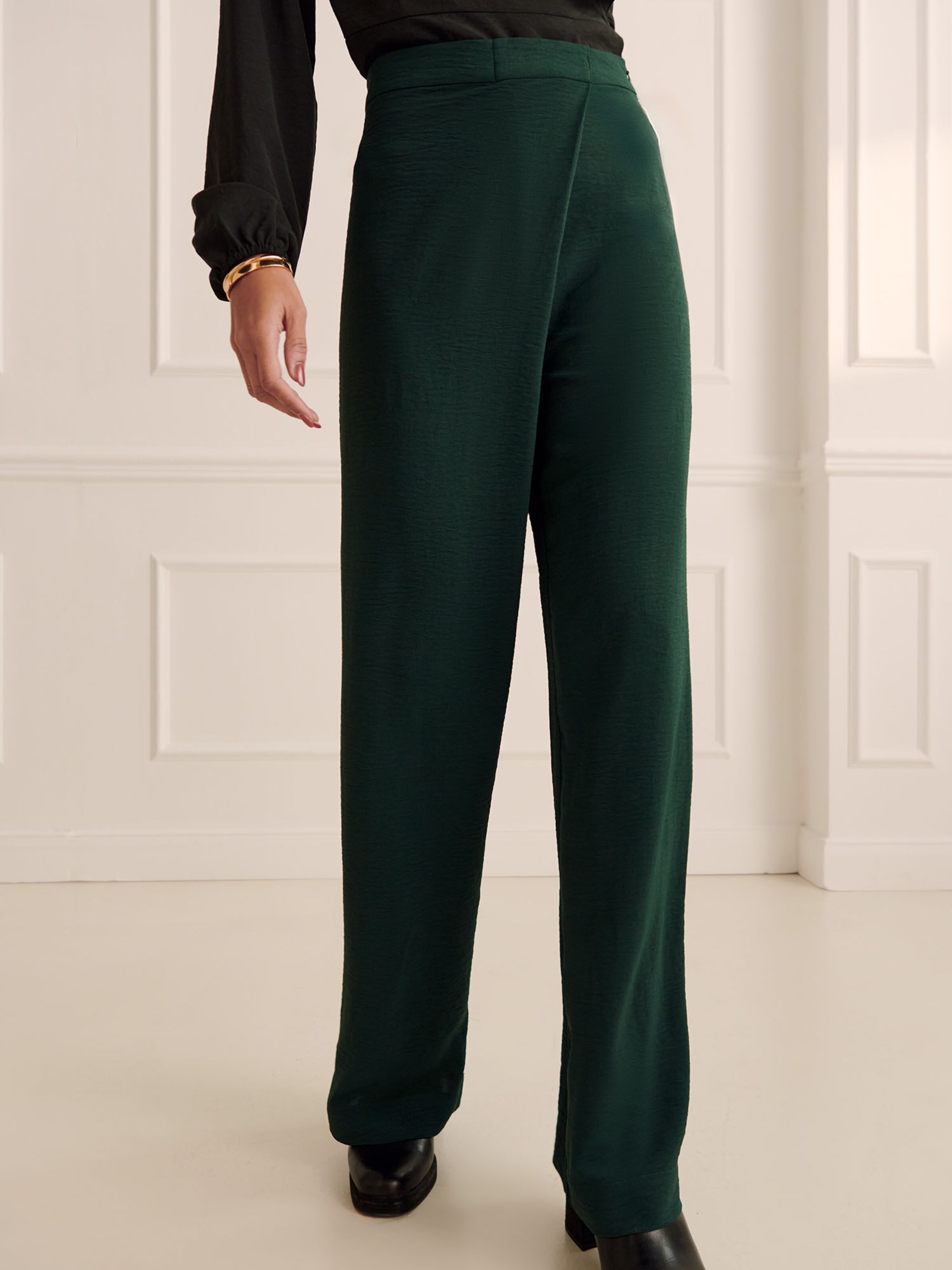 パンツ A FERRETTI Women Straight Pants V030401280370 Green Hania Straight Pants – Hania New York
