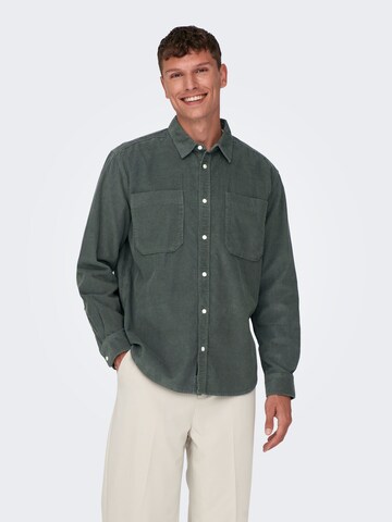 Coupe regular Chemise 'Alp' Only & Sons en vert : devant