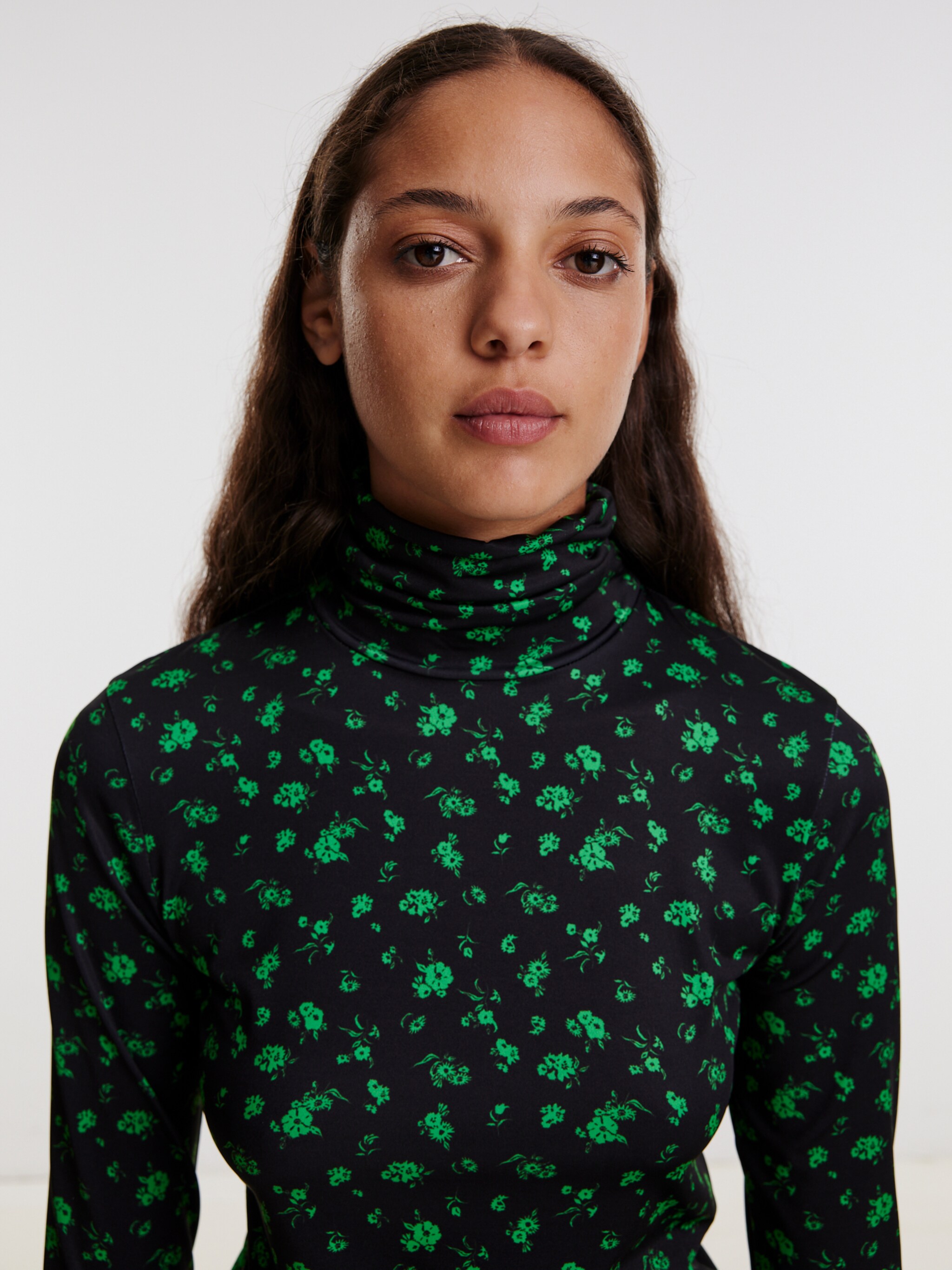 EDITED Producten Shirt 'Robertina' Groen