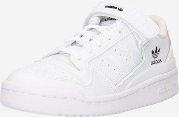 Baskets 'Forum' ADIDAS ORIGINALS en blanc : devant