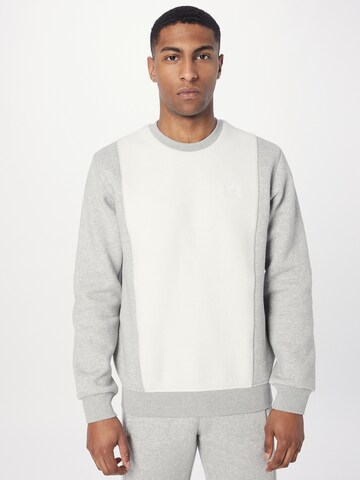 ADIDAS ORIGINALS Sweatshirt 'Essentials+ Trefoil Reverse Material' in Grau: Vorderseite