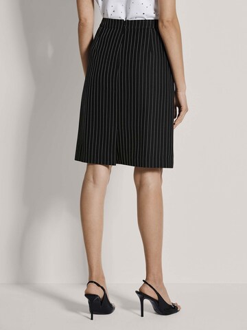 MADELEINE Rock in Schwarz