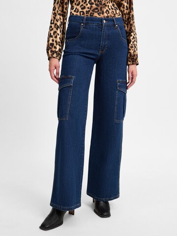 Marie Lund Wide leg Cargojeans in Blauw: voorkant