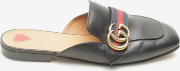 Gucci Flats & Loafers in 38 in Black: front