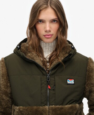 Superdry Tussenjas in Bruin