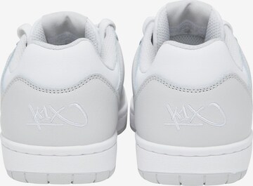 Baskets basses K1X en blanc